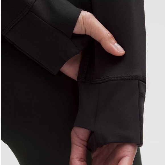 Lululemon Define Cropped Jacket
Nulu - Picture 2 of 5